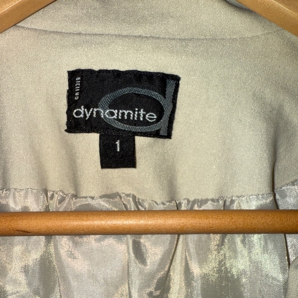 Dynamite cream blazer - Picture 3 of 6
